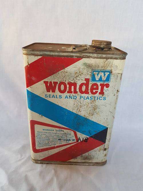 VINTAGE 1 GALLON WONDER CAN