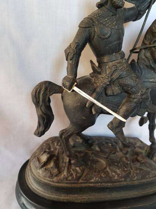 ANTIQUE ENGLISH KNIGHT/SOLDIER SPELTER STATUE