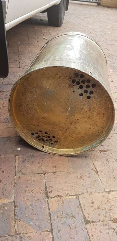 LARGE VINTAGE OIL CAN