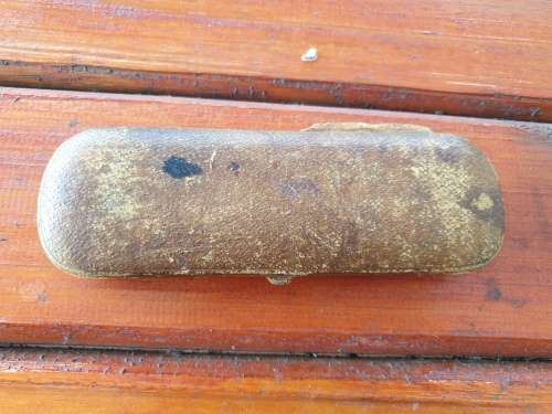 VINTAGE BONE HANDLE STRAIGHT RAZOR PAIR
