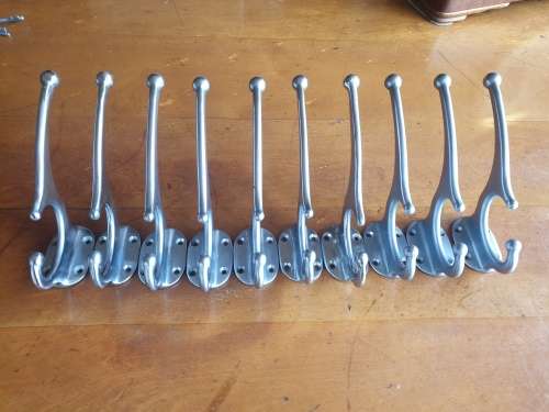 VINTAGE SAR/SAS CLOTHING HOOKS