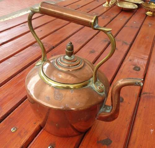 VICTORIAN LARGE COPPER KETTLE