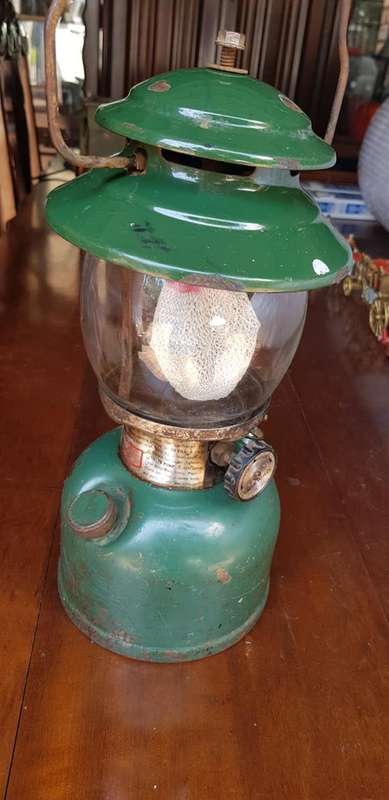1975 COLEMAN 201 LANTERN NEW GLASS