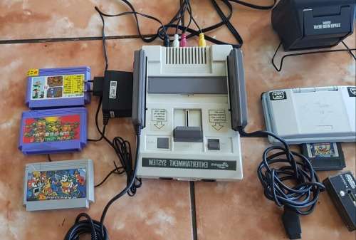 VINTAGE GAMES LOT