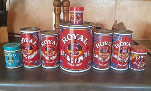 VINTAGE ROYAL BAKING TIN LOT
