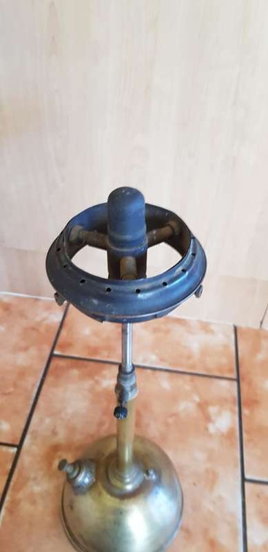 OLD BRASS TILLEY LANTERN. GLASS NOT ORIGINAL