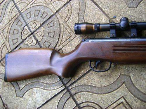 WINCHESTER 800X AIR RIFLE .177 CAL WITH 4 X 32 ORYX TELESCOPE