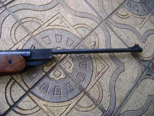 WINCHESTER 800X AIR RIFLE .177 CAL WITH 4 X 32 ORYX TELESCOPE