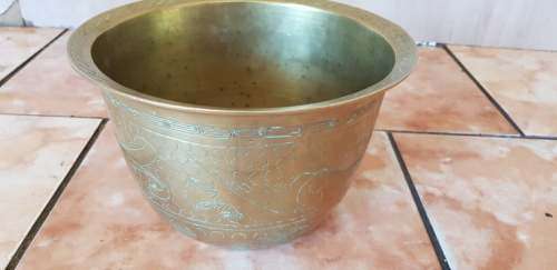 ANTIQUE HEAVY CHINESE HAND CHASED BOWL VASE 265 X 170 MM HIGH