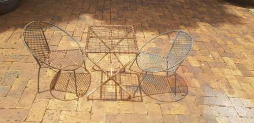 VINTAGE KIDDIES GARDEN SET