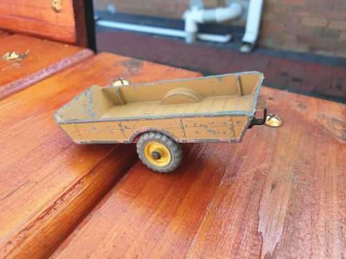 DINKY 320 FARM TRAILER