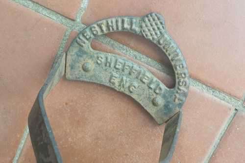 NESTHILL SHEFFIELD ENGLAND UNIVERSAL PUMP