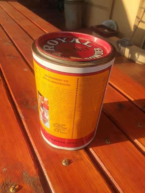 RARE 5 LBS ROYAL BAKING POWDER TIN.