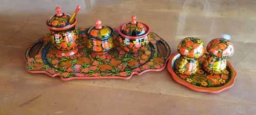 VINTAGE NEAR MINT LACQUER WOODEN SET