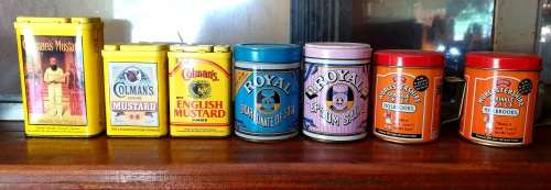 VINTAGE TIN LOT