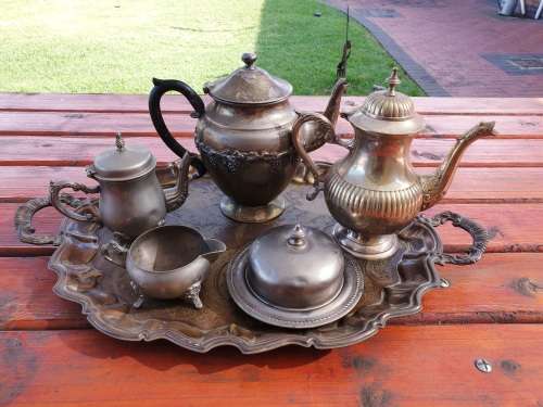 VINTAGE SILVERPLATE LOT