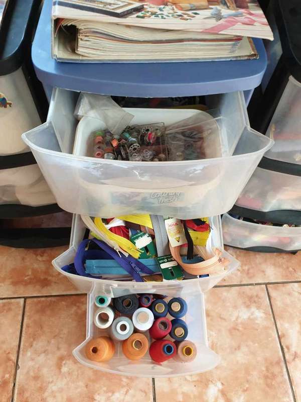 LARGE QUANTITY OF SEAMSTRESS STOCK, HUNDREDS OF ITEMS, EVERTHING YOU NEED.