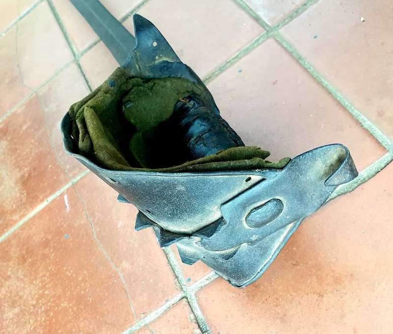 ANTIQUE 18/EARLY 19 TH CENTURY PATENDED BASKET HILT SWORD BATTLE WORN