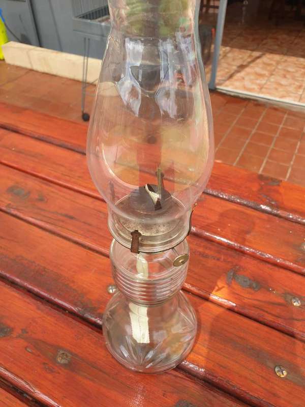 VINTAGE THICK GLASS LAMP