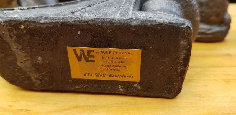 VINTAGE ORIGINAL WOLF FIGURENES FROM CANADA