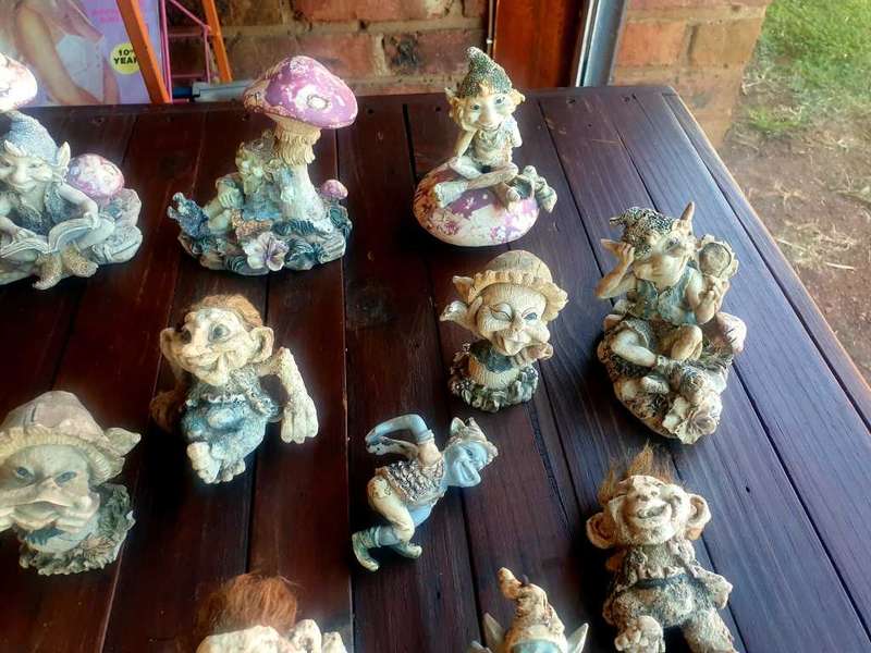 VINTAGE WEATHERED PIXIE LOT