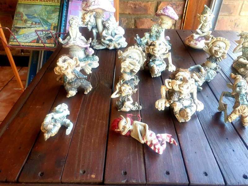 VINTAGE WEATHERED PIXIE LOT