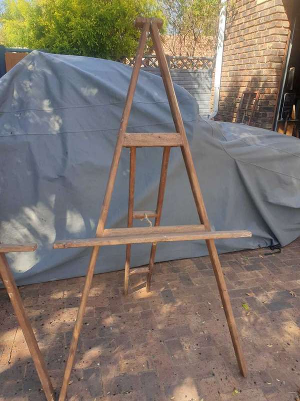 VINTAGE ART EASEL SOLID WOOD