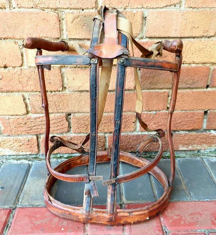 ANTIQUE CUSTOM LEATHER AND STEEL ORTHOPEDIC BACK BRACE DEVICE