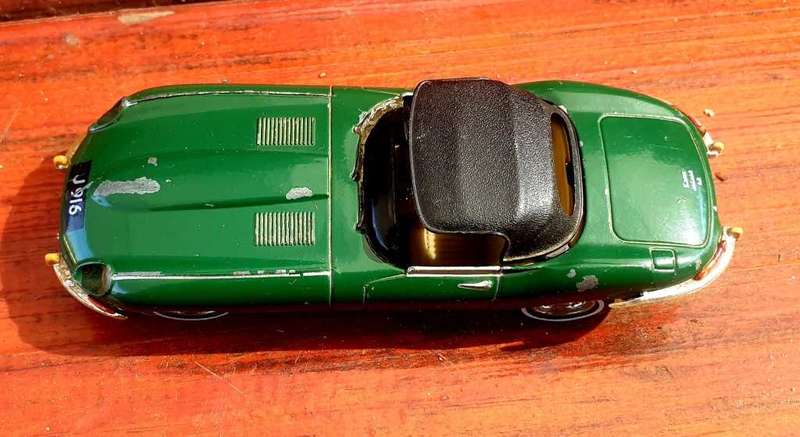 JAGUAR DINKY E-TYPE SERIES, WINDSCREEN MISSING