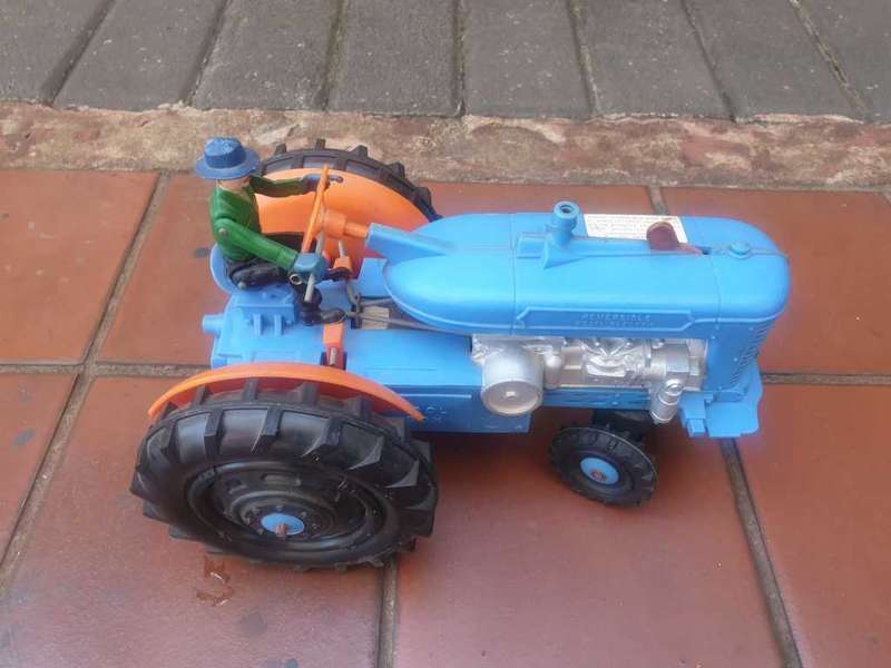 SCARCE MARX TOMMY TRICKY TRACTOR FROM 60`S 270 MM WORKING CONDITION