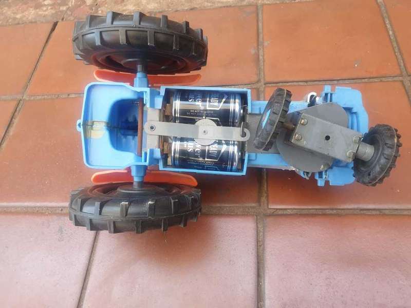 SCARCE MARX TOMMY TRICKY TRACTOR FROM 60`S 270 MM WORKING CONDITION