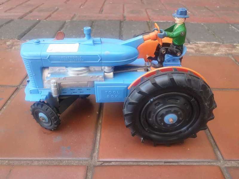 SCARCE MARX TOMMY TRICKY TRACTOR FROM 60`S 270 MM WORKING CONDITION