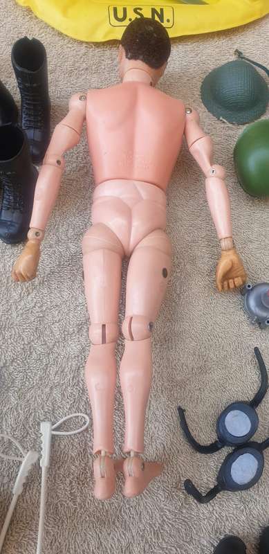 RARE 1964 ACTION MAN HASBRO WITH LOTS OF ACCESSORIES