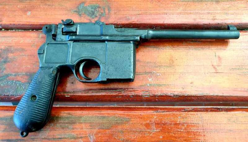 LEGENDARY ORIGINAL MAUSER C-96 BROOMHANDLE PISTOL, NON-FUNCTIONAL CONDITION,  ABW, WW 1, WW21