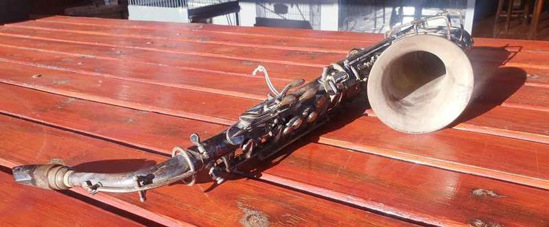 VINTAGE LEWIN CONTINENTAL SAXOPHONE