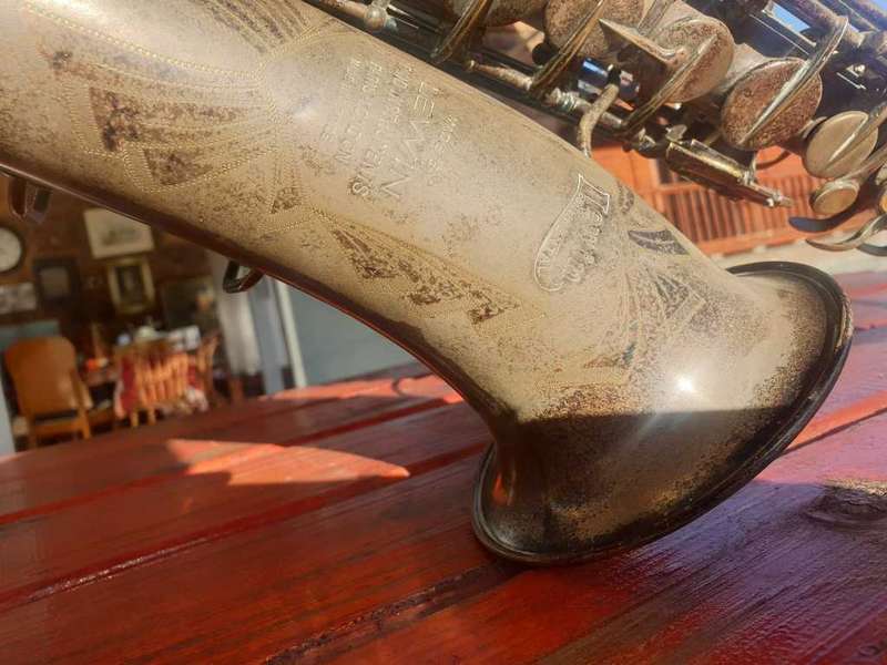 VINTAGE LEWIN CONTINENTAL SAXOPHONE