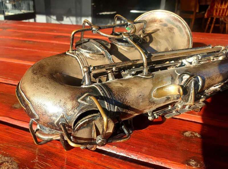 VINTAGE LEWIN CONTINENTAL SAXOPHONE