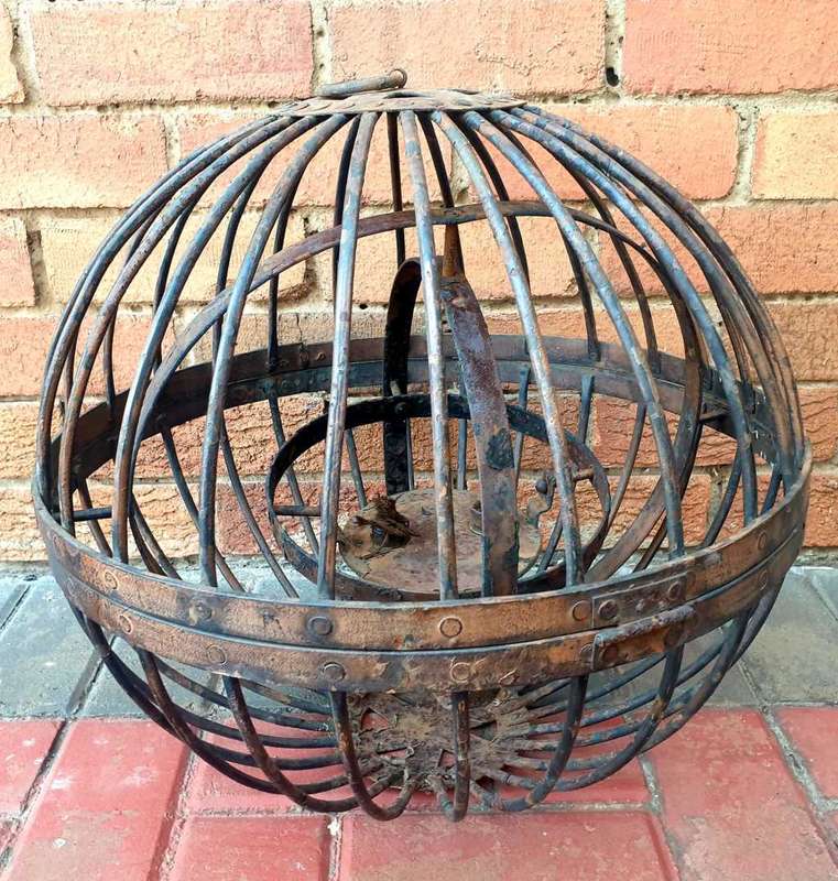 ANTIQUE HAND FORGED MARITIME SHIPS DOUBLE OIL BURNING LANTERN LIGHT 460 MM