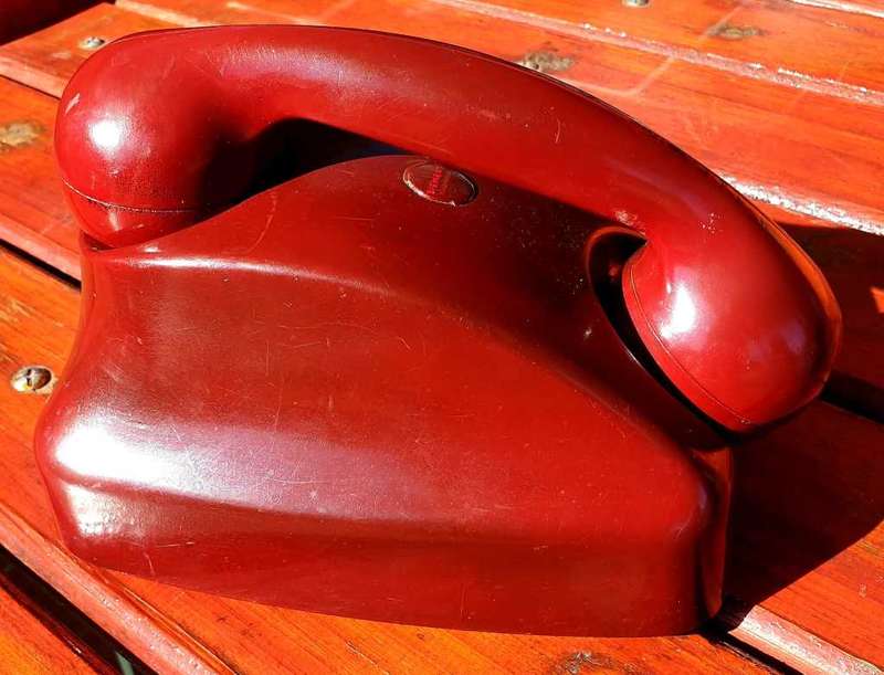 VINTAGE RARE COLOUR CRANK TELEPHONE