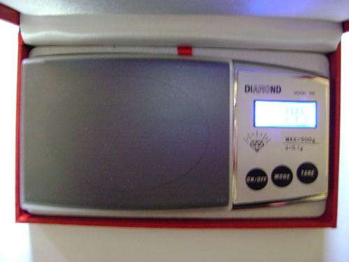 ELECTRONIC SCALE FOR COINS, GOLD AND DIAMONDS 0,1G DIV MAX 500G