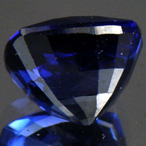 3.85 Ct.Natural Blue Sapphire Ceylon Gem AAA+++