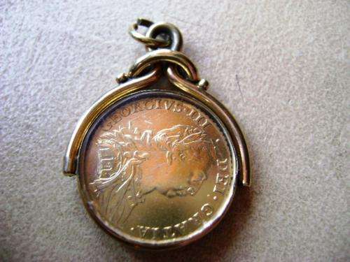 VINTAGE BROOCH FROM ESTATE