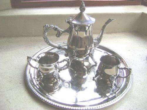 CUTE LITTLE TEA SET IN TRAY