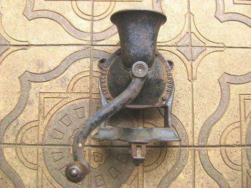 SPONG & CO LONDON COFFEE GRINDER SIZE 4