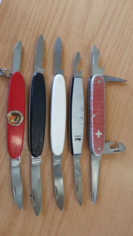 Knife Lot Swiss army type knives