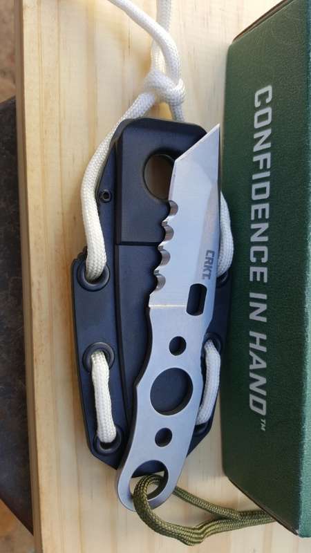 CRKT Hyphanate knife