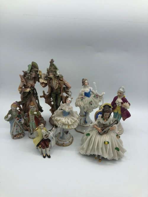 Magnificent Dresden porcelain figurines - no reserve