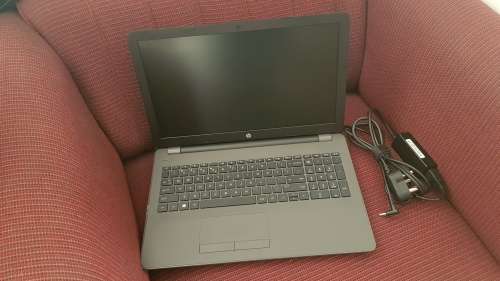 **BARGAIN**HP Laptop 255 G6 - AMD E2-9000E(1.5 GHz), 4GB Memory, 500GB HDD, Windows 10 Home SL x64