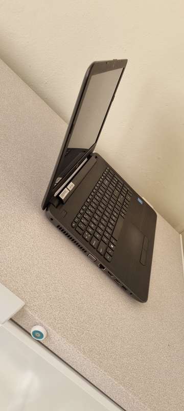 ***HP 250 G5 - *4GB RAM, *500GB HDD, *WINDOWS 10 X64, *EXCELLENT BATTERY LIFE***