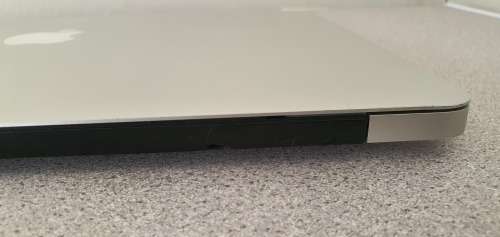 **MacBook Air 13.3-inch ** Inte Core i5 1.8GHz ** 8GB RAM ** 128GB SSD ** CYCLE COUNT 213**